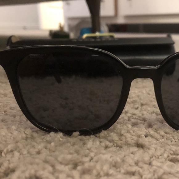 Burberry Sunglasses - Picture 5 of 7